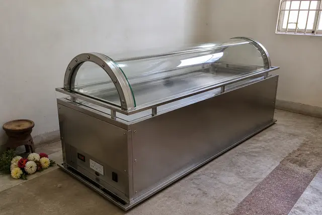 Mortuary and body transportation support